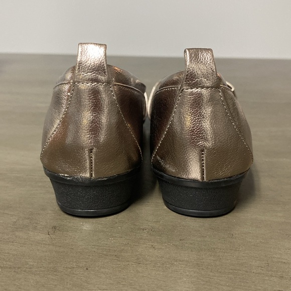 Silver comfort flats - Picture 5 of 5